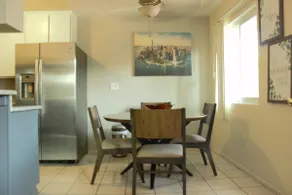 Entire Apartment near SoFi with parking - Image 3