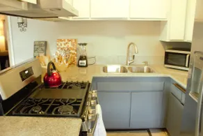 Entire Apartment near SoFi with parking - Image 4
