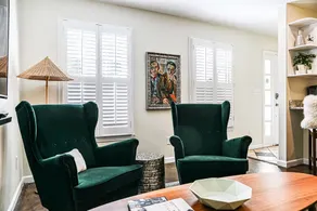 Serene & Cozy Carriage House w Parking by Forsyth - Image 3