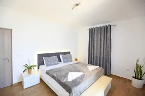 Luxury Spacious Apartment near Saranda Center - Image 3