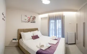 Small Palace 6 - Image 3