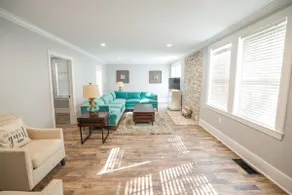 Royal Chateau in the heart of Fondren! - Image 3