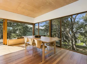 Architect-designed, light-filled, huge garden - Image 4