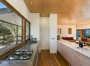 Architect-designed, light-filled, huge garden - Image 5