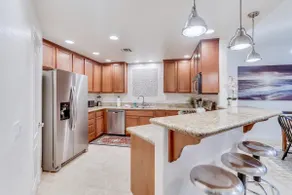 4 bedroom4 bath‍FASTwifi‍A/CGarageSMART TVs - Image 5
