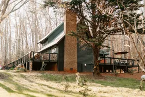 Luxury Mountain Getaway - Image 4