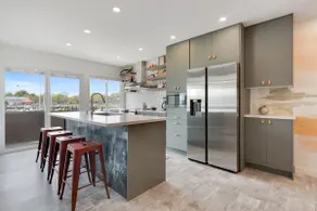 Beautiful Updated Condo Waterfront, Pool, Sunsets - Image 2
