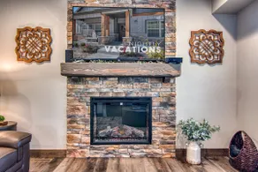 Table Rock Lake View! Two Community Pools! - Image 3