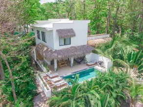 3BR - Walk to Beach - Pool - Prime Pelada location - Image 2