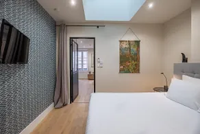 2-Bedroom Apartment with “Balzac” Sofa Bed - Image 3