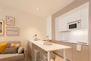 Interior studio in city center. Grupo Premium - Image 3