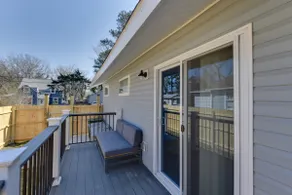 Newly Renovated Beach Rancher - Walk to the Beach! - Image 5