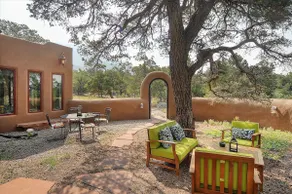 Al Fresco Retreat: SW Style Home on 1.5 Acres - Image 3