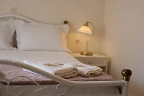 The Old Mansion | Four People Apartment - Image 5