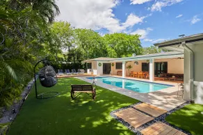Villa Celeste | Pool • Mini Golf • Terrace - Image 2