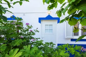 Merveilleux appartement avec barbecue, jardin et piscine | Vue montagne | Avec animaux autorisés - Image 3