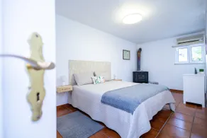 Merveilleux appartement avec barbecue, jardin et piscine | Vue montagne | Avec animaux autorisés - Image 5