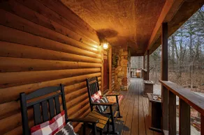 Holiday Road! Cabin with game room & hot tub! - Image 4