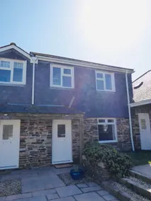 Cottage 3 minute walk from the beach! Pet Friendly - Image 2