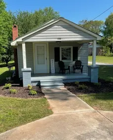 Adjacent to Dawson Park/1 mile from Clemson Univ - Image 2