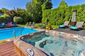 Heated Pool Hot Tub, Steps from Park, Dogs welcome - Image 2
