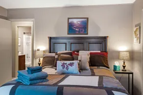 Luxury Condo Tucked in the Heart of Killington - Image 4