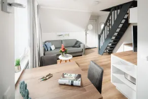 Chic apartment with large balcony - Image 5