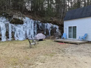 The Outlet House, Comfortable Cottage - Image 3