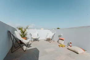 THE MODERNIST Apartment 1A - Private balcony - Image 3