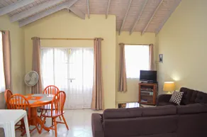 Two Bedroom House, Wi-Fi, TV, Near to Beach. - Image 3