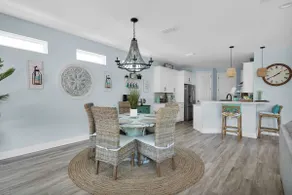 ”Once Upon A Tide” Beach House *Heated Pool* King - Image 3