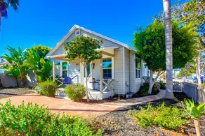 Oceanside Beach Bungalow - Image 2