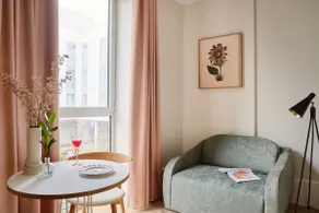 One Bedroom Suite at Turing Locke - Image 2