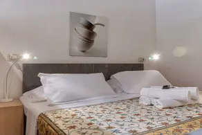 Flat with Pool in the Countryside in Maremma - Image 4