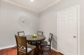 Charming condo - kitchen - desk - 5 min to Kemah! - Image 5