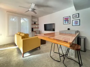 One-bedroom flat in Olas Altas, 300ft from beach - Image 2