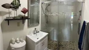 Panoramic lakefront views at the waters edge 10mm - Image 2