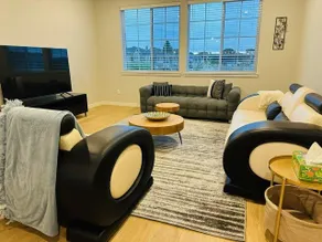 Luxury brand new townhome - Image 2