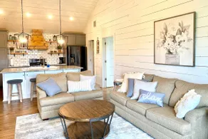 Harvest Hill Hideaway - Image 4