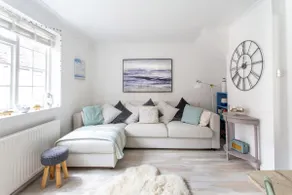 Townhouse | Heart of Old Topsham | River Views - Image 5
