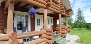 Cozy log cabin in stunning hillside scenery - Image 3