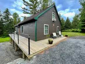 Creekside Cabin: Rangeley Lake access! - Image 4