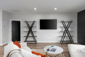 The Loft at Lakeside - Image 4