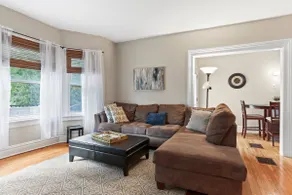 Great location 3BR/2 Fl Bath Elmwood Village Home! - Image 3