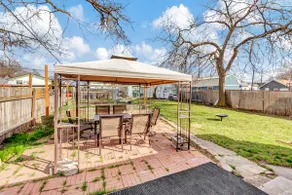 💎Urban Glam Gem💎 Rancher near Gonzaga w/GiG Internet - Image 5