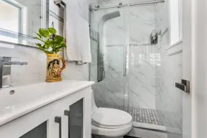 Elegant, Spacious Rivertown Home, minutes from NYC - Image 4