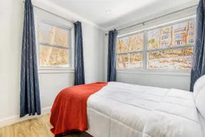 Luxury 3BR Near NYC | Walk to Train - Image 5