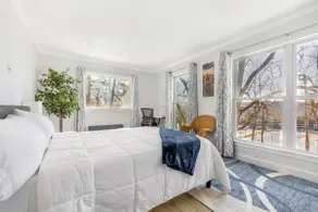 Elegant, Spacious Rivertown Home, minutes from NYC - Image 5