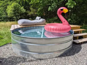 Hudson Getaway w/ Hot Tub + Fireplace on 20 Acres - Image 3
