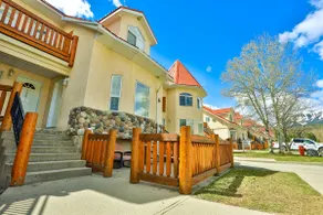3-Story Condo / Mountain Views / Board Games - Image 3